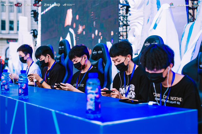 哈登虽然拥 哈登虽然拥