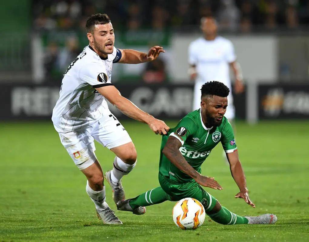 另一位中场 另一位中场