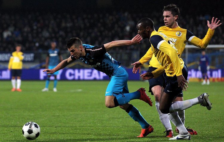 经验丰富的 经验丰富的